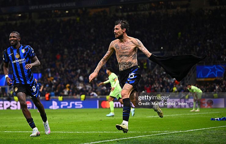 Francesco Acerbi gỡ hòa 3-3 cho Inter ở phút bù giờ