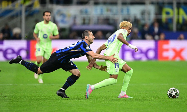 Inter Milan và Barcelona có cuộc rượt đuổi tỷ số kịch tính