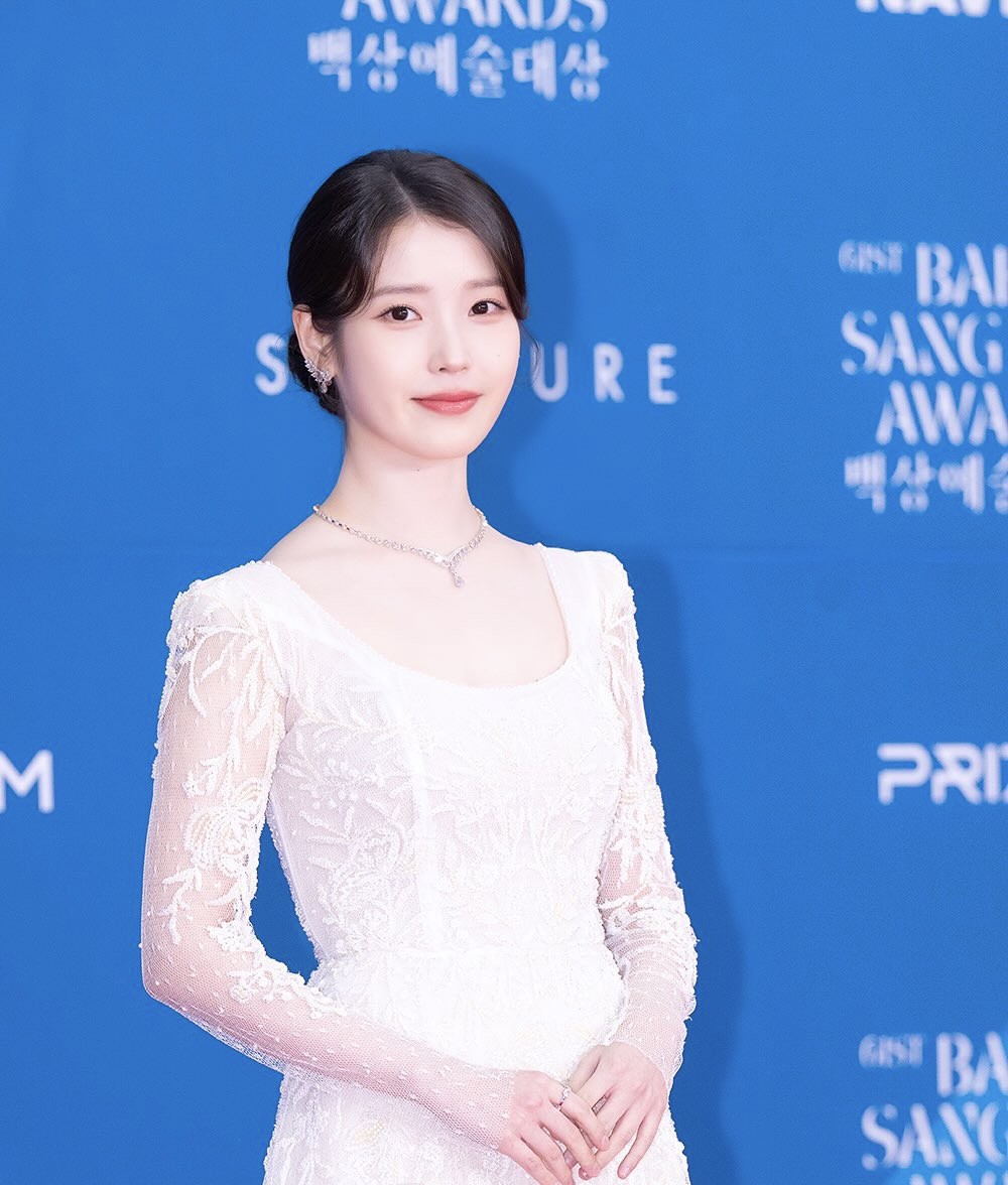Song Hye Kyo, IU, Suzy đẹp lộng lẫy với trang sức đắt giá - 4