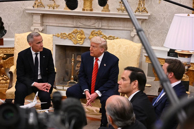 Ông Trump đưa ra tuyên bố trong cuộc gặp Thủ tướng Canada Mark Carney ở Nhà Trắng. Ảnh: Washington Post.