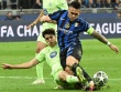 "Giáo sư" Wenger tố tiền đạo Inter Milan ăn vạ, chỉ trích trọng tài thổi phạt đền Barca
