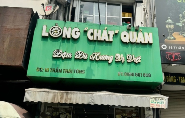 Đoàn kiểm tra "Lòng chát quán" sáng ngày 8/5.