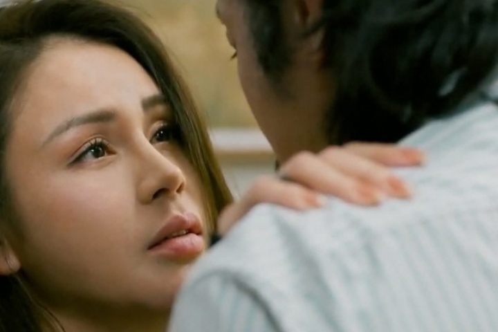 Lương Thu Trang và bạn diễn hơn 11 tuổi trong 'Cha tôi người ở lại' bị phản ứng