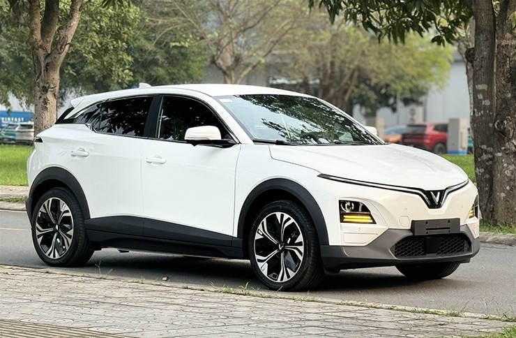 Giá xe VinFast VF 6 tháng 5/2025, lăn bánh từ 692 triệu đồng - 4
