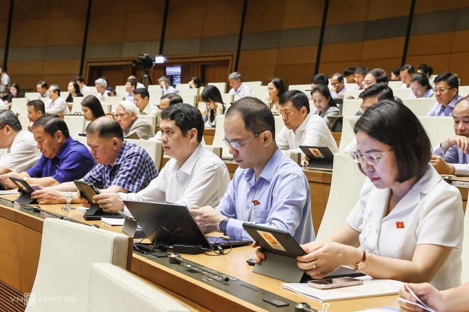 Đại biểu Quốc hội tại Hội trường Diên Hồng ngày 7/5. Ảnh: Giang Huy