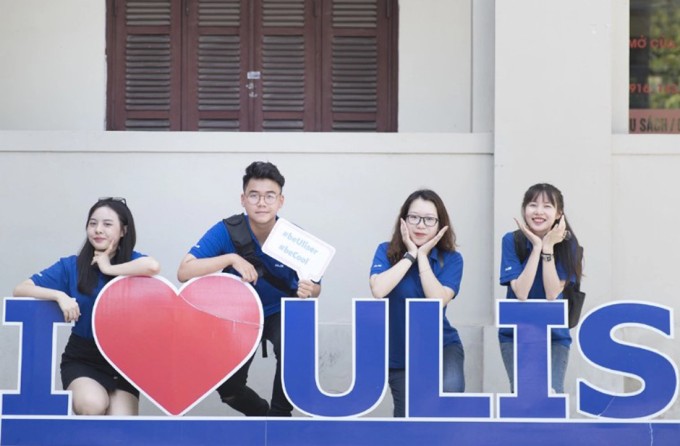 Sinh viên Đại học Ngoại ngữ, Đại học Quốc gia Hà Nội. Ảnh: ULIS