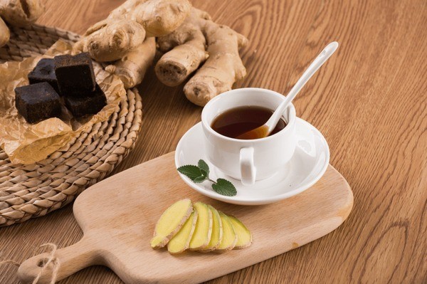 Các hợp chất trong gừng tạo ra tác dụng chống oxy hóa mạnh, nhờ đó làm giảm tổn thương tế bào do các gốc tự do gây ra.