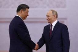 Tổng thống Nga đón Chủ tịch Trung Quốc tại Điện Kremlin