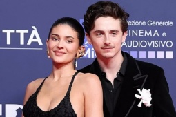 Timothée Chalamet và bạn gái lần đầu cùng đi thảm đỏ