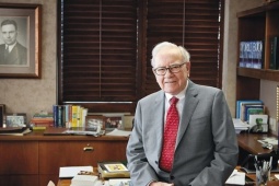 Những quyển sách tỷ phú Warren Buffett yêu thích