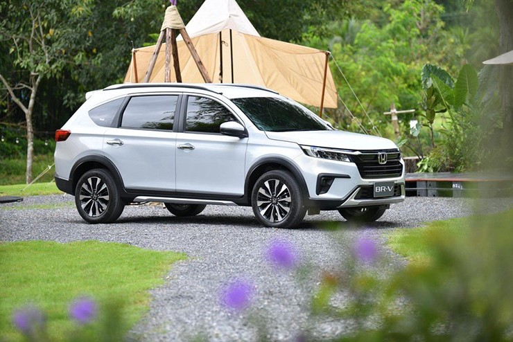 Giá xe Honda BR-V tháng 5/2025, tặng 50% lệ phí trước bạ - 3