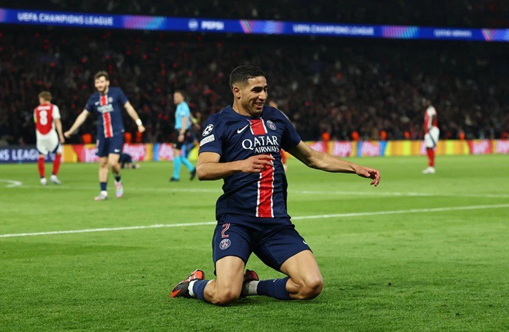 Achraf Hakimi đã ghi 7 bàn và có 11 pha kiến tạo sau 46 trận trên mọi đấu trường ở mùa giải năm nay