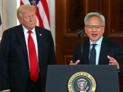 Kinh doanh - Ông Trump sẽ hủy bỏ quy định hạn chế xuất khẩu chip AI, cổ phiếu Nvidia dậy sóng
