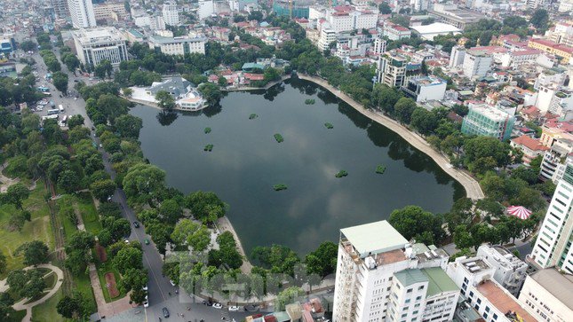Hồ Thiền Quang nhìn từ trên cao