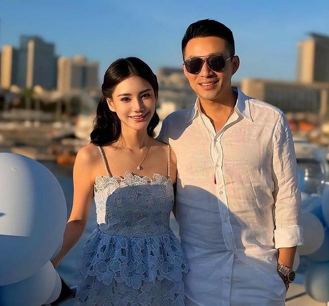 Netizen còn đồn rằng Uông Tiểu Phi muốn hoãn đám cưới