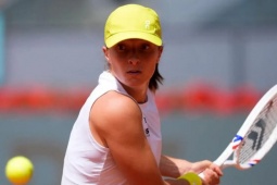Thể thao - Swiatek gạt phăng chuyện tiêu cực, lập hàng tá kỷ lục Rome Open