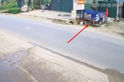 VIDEO: Người đàn ông đi xe máy lao vào cống thoát nước bên đường tử vong