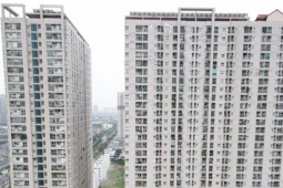 Nguyên nhân bất ngờ vụ cục tiền rơi từ tầng cao chung cư Hà Nội