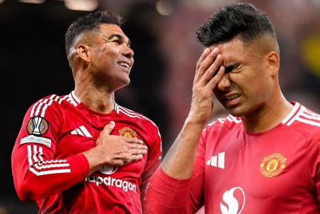 Casemiro "vua danh hiệu" ở MU, từ người thừa thành người hùng thời Amorim