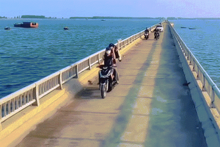 Cung đường vượt biển ở Ninh Bình ít người biết, cảnh hoàng hôn đẹp mê ly - 6