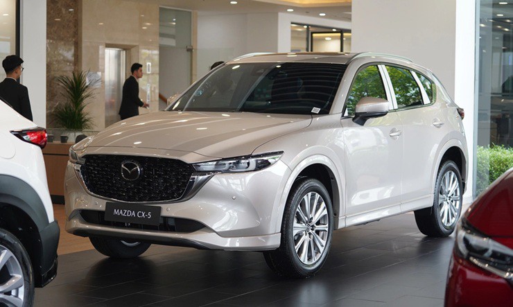 Doanh số Mazda CX-5 tiếp tục 