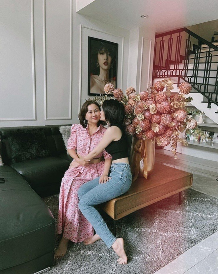 Tài sản của dàn "Em xinh say hi": Miu Lê "ném tiền qua cửa sổ", Phương Mỹ Chi là chủ tịch trẻ tuổi - 12