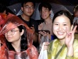 Fan đội mưa, thức cả đêm chờ 'Anh trai say hi'