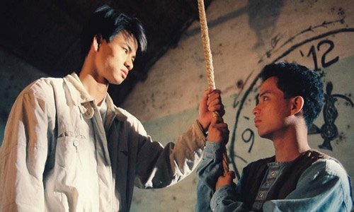 Diễn viên Xuân Bắc sinh năm 1976 tại Phú Thọ. NSND Xuân Bắc là một diễn viên, MC ghi dấu trong lòng khán giả suốt mấy chục năm qua. Khi nhắc tới anh, khán giả vẫn nhớ về nhân vật Thiện trong phim "12A và 4H", vai diễn đầu tiên mở ra con đường nghệ thuật đỉnh cao của Xuân Bắc suốt 30 năm qua.