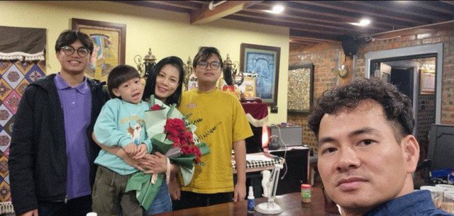 Về đời tư, nam nghệ sĩ kết hôn vào năm 2006. Cặp đôi đã có 3 cậu con trai thông minh, hiếu động. Trong đó, cậu con trai thứ hai Bi Béo (tên thật là Võ Nguyên, SN 2009) được khán giả yêu thích sau khi tham gia các chương trình truyền hình thực tế cùng bố.
