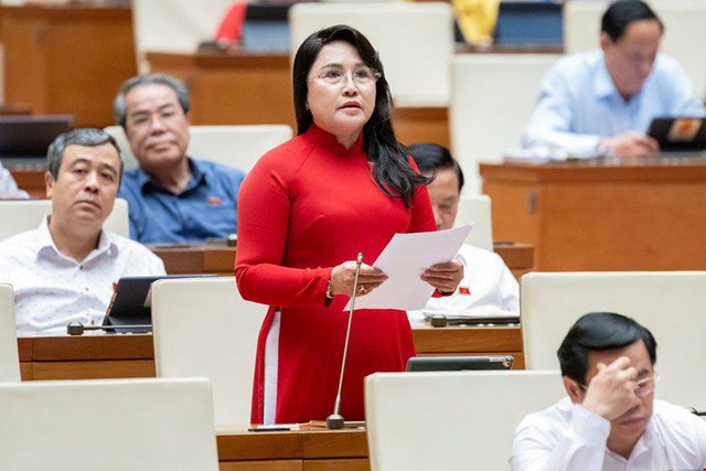 ĐBQH Nguyễn Thị Kim Bé - Đoàn ĐBQH tỉnh Kiên Giang.