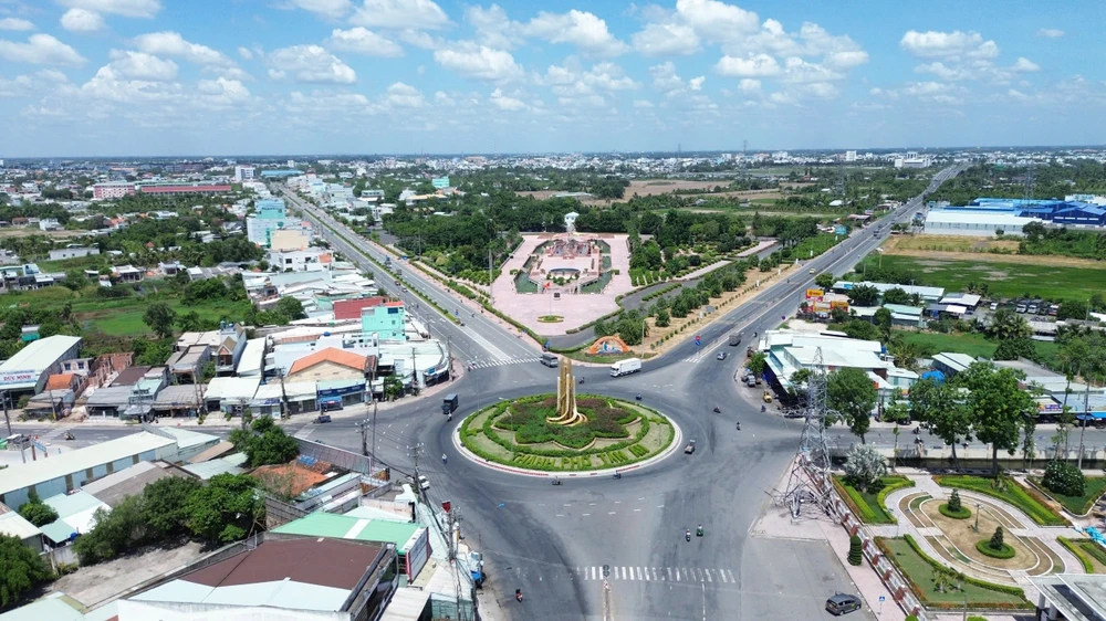 Chính phủ chính thức thông qua đề án cả nước có 34 tỉnh thành, 3.321 xã phường; có 13 đặc khu. Ảnh: HUỲNH DU