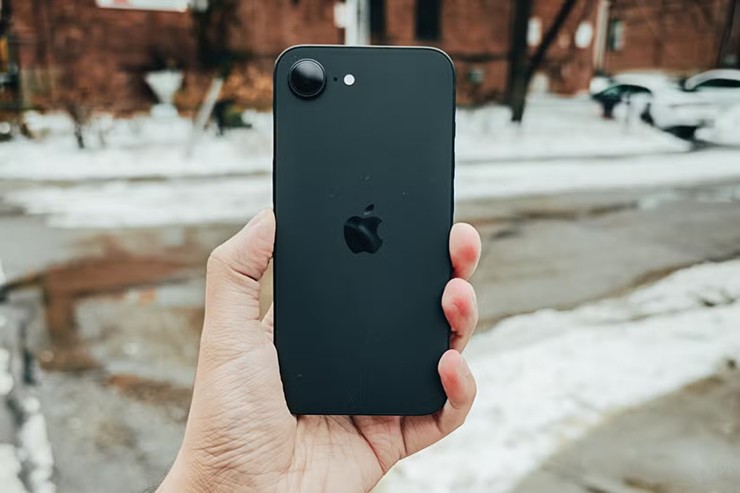 iPhone 16e tiếp tục kế thừa tính tiết kiệm chi phí của dòng iPhone SE.