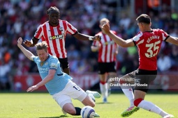 Video bóng đá Southampton - Man City:  " Người nhện "  trổ tài, Haaland bất lực (Ngoại hạng Anh)