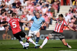 Video bóng đá Southampton - Man City:  " Người nhện "  trổ tài, Haaland bất lực (Ngoại hạng Anh)