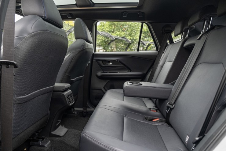 Bóc tách ưu nhược điểm Toyota Yaris Cross khi đối đầu Hyundai Creta? - 5