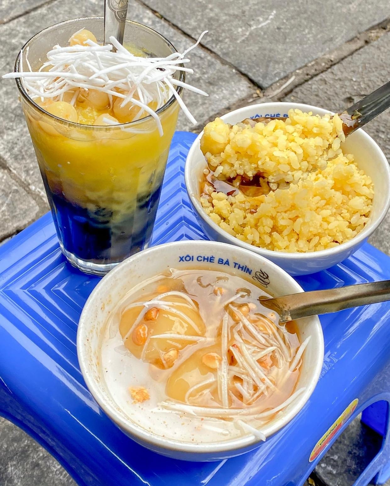 Chè Bà Thìn hấp dẫn thực khách với hương vị truyền thống. Ảnh: Đức Trung