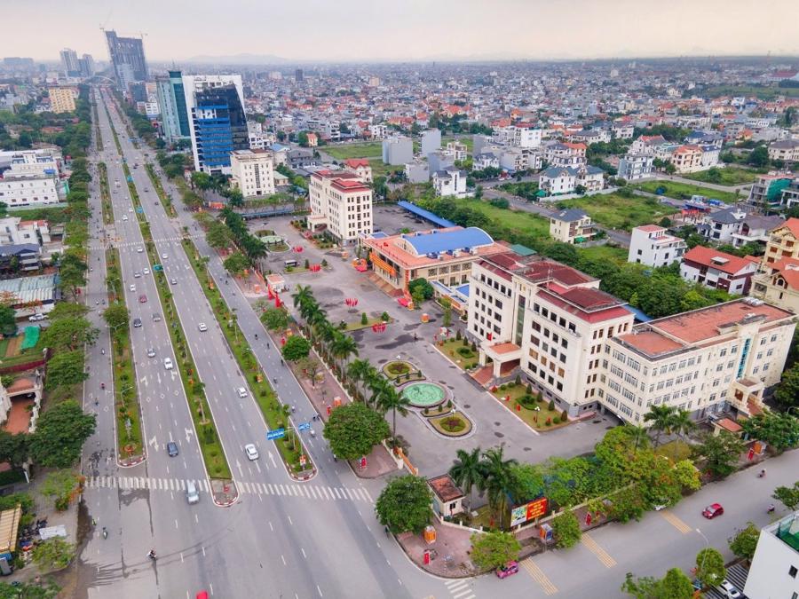 Quận Hải An có nhiều tuyến đường giao thông quan trọng, với nhiều khu đô thị mới hiện đại, đồng bộ về hạ tầng.