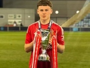 Con trai Wayne Rooney ghi cú đúp đánh bại đội U15 mạnh nhất nước Anh