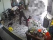 CLIP: Đối tượng đánh nam shipper vỡ mũi khi giao hàng ở Đồng Nai