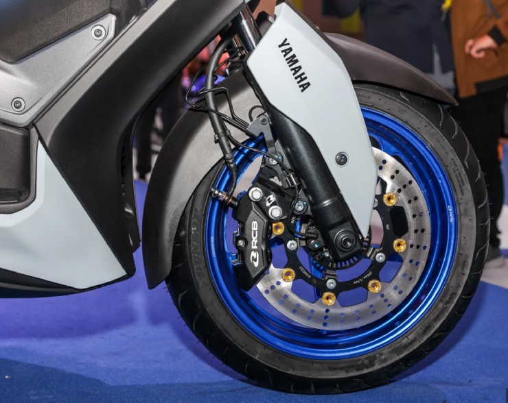 Ra mắt 2025 Yamaha XMax, giá khởi điểm từ nhỉnh 150 triệu đồng - 10