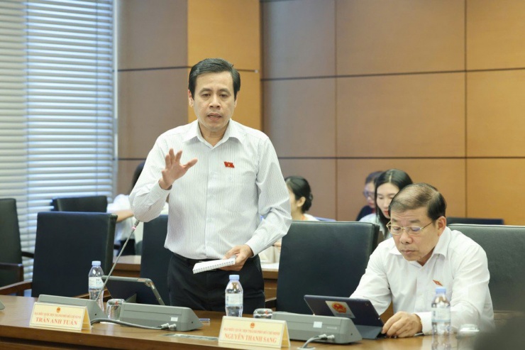 Đại biểu Trần Anh Tuấn (đoàn TP.HCM). Ảnh: QH
