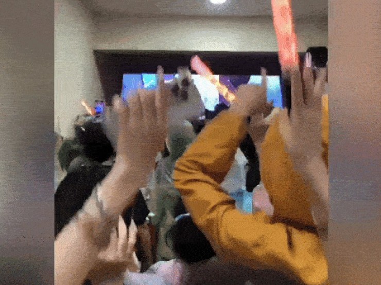 Cảnh tượng chưa từng thấy ở sân Mỹ Đình