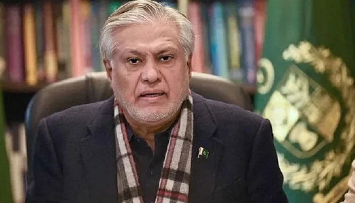 Ngoại trưởng Pakistan Ishaq Dar. Ảnh: AFP