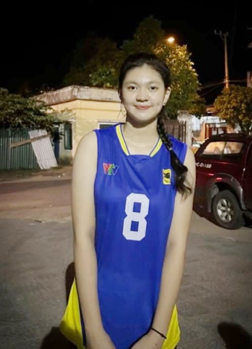 Vẻ đẹp trong sáng của thiên thần bóng chuyền 16 tuổi, cao 1m81 - 3