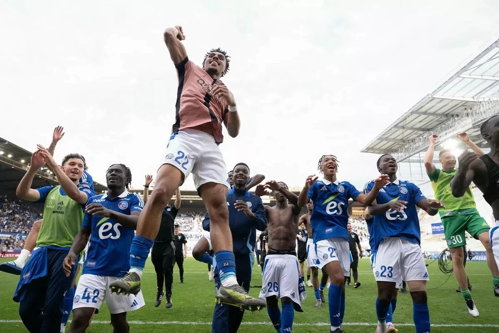 Strasbourg đang chơi rất hay ở Ligue 1 khiến Chelsea có thể bị cấm tham dự Champions League mùa tới. ẢNH: GETTY
