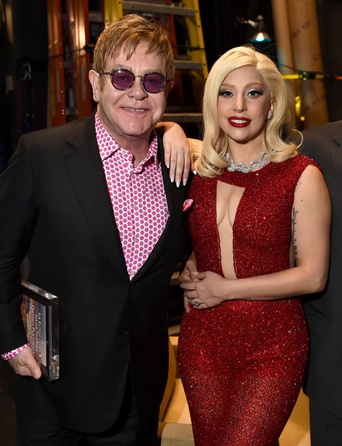 Elton John và Lady Gaga. Ảnh: Geffen Playhouse