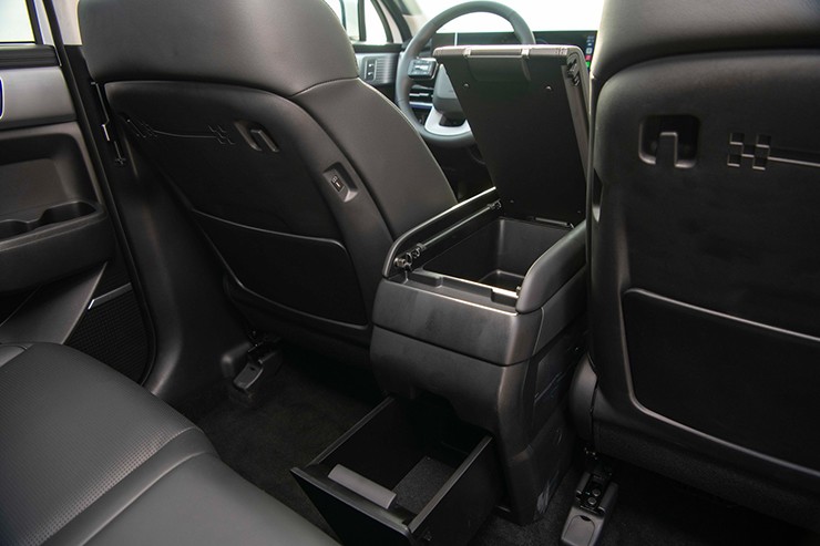 Giá xe Hyundai Santa Fe tháng 5/2025, ưu đãi tới 100% phí trước bạ - 16