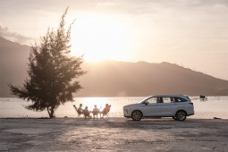 Giá xe Toyota Veloz Cross tháng 5/2025, hỗ trợ 50% lệ phí trước bạ