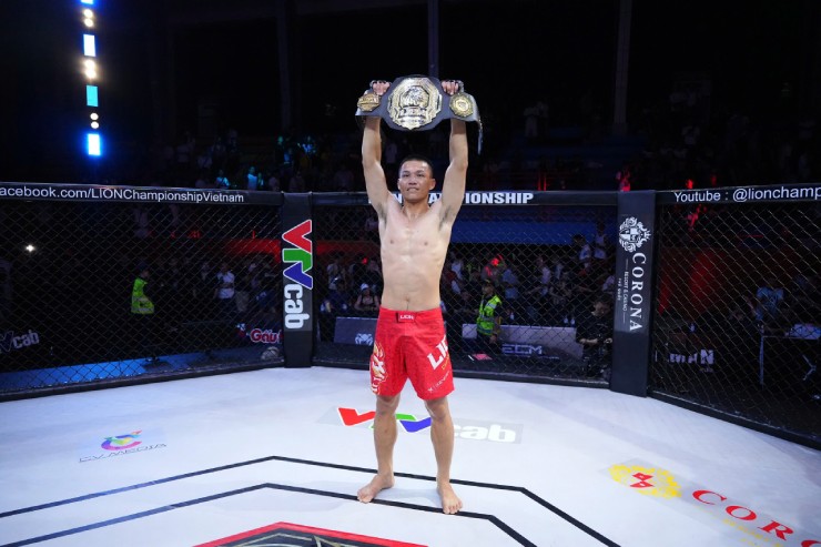 Công Minh được ví như "Mr hoàn hảo" của MMA Việt Nam