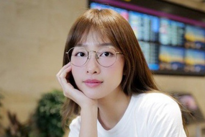 Diễn viên Khả Ngân bất ngờ "ẩn ý" chuyện sẽ lên xe hoa?